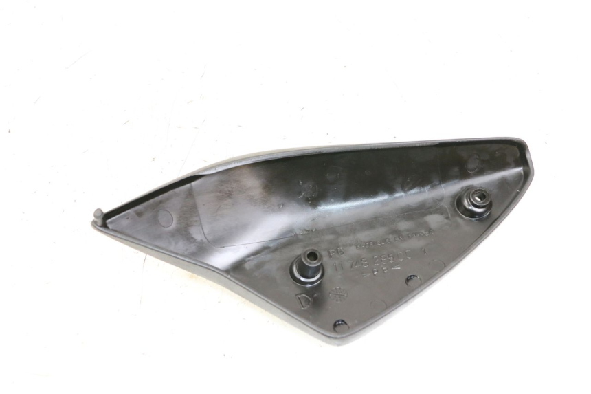 photo de CARENA SOTTO SELLA DESTRA PEUGEOT TKR TREKKER FURIOUS 50 (2005 - 2014) - Zoom sullo stato d'uso