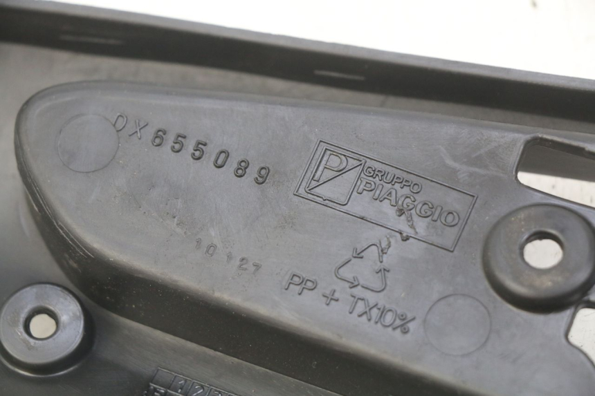 photo de CACHE SOTTO SELLA DESTRO GILERA RUNNER SP 50 (2009 - 2017) - Dettaglio del componente