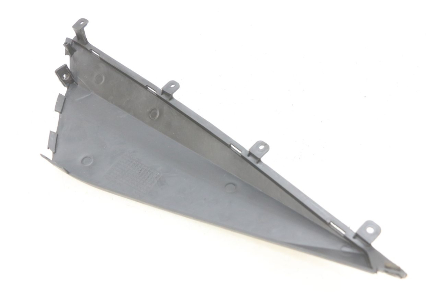 photo de COPERCHIO SOTTO SELLA DESTRO KEEWAY RY6 2T 50 (2011 - 2019) - Altra angolazione