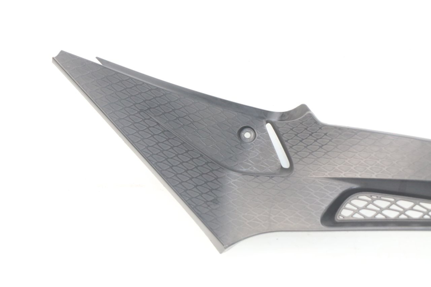 photo de COPERCHIO SOTTO SELLA DESTRO BMW S RR ABS S1000RR 1000 (2009 - 2011) - Marcature e riferimenti originali