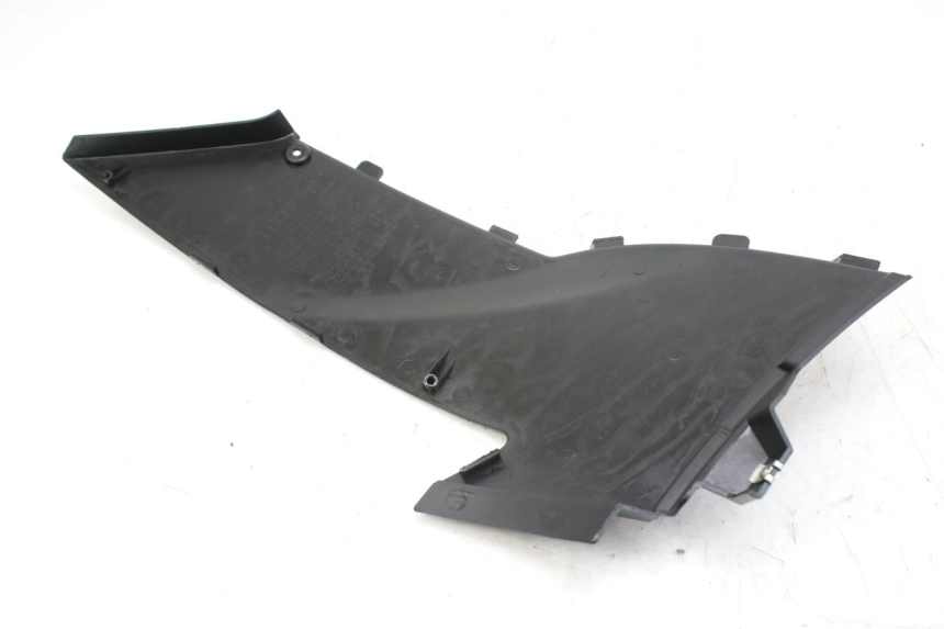 photo de COPERCHIO SOTTO SELLA DESTRO DAELIM S2 FI 125 (2008 - 2017) - Altra angolazione