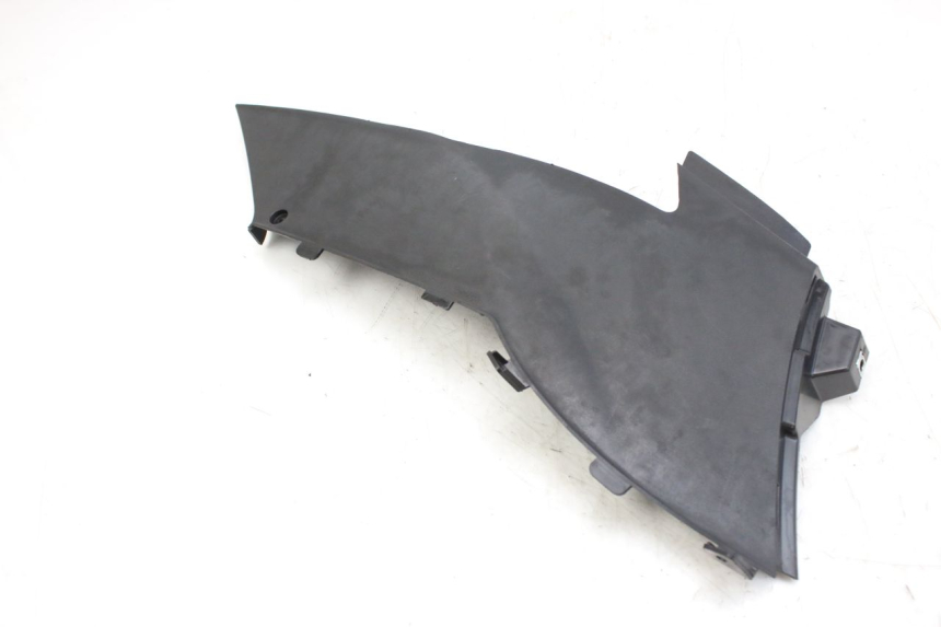 photo de COPERCHIO SOTTO SELLA DESTRO DAELIM S2 FI 125 (2008 - 2017) - Stato della superficie e materiale