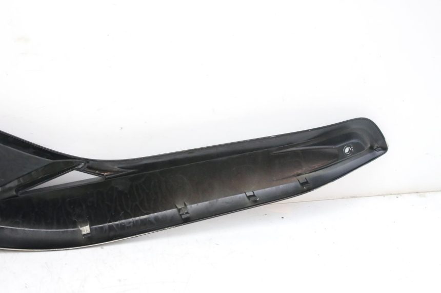 photo de COPERCHIO SOTTO SELLA DESTRO MBK SKYCRUISER 125 (2010 - 2013) - Vista d'insieme del prodotto