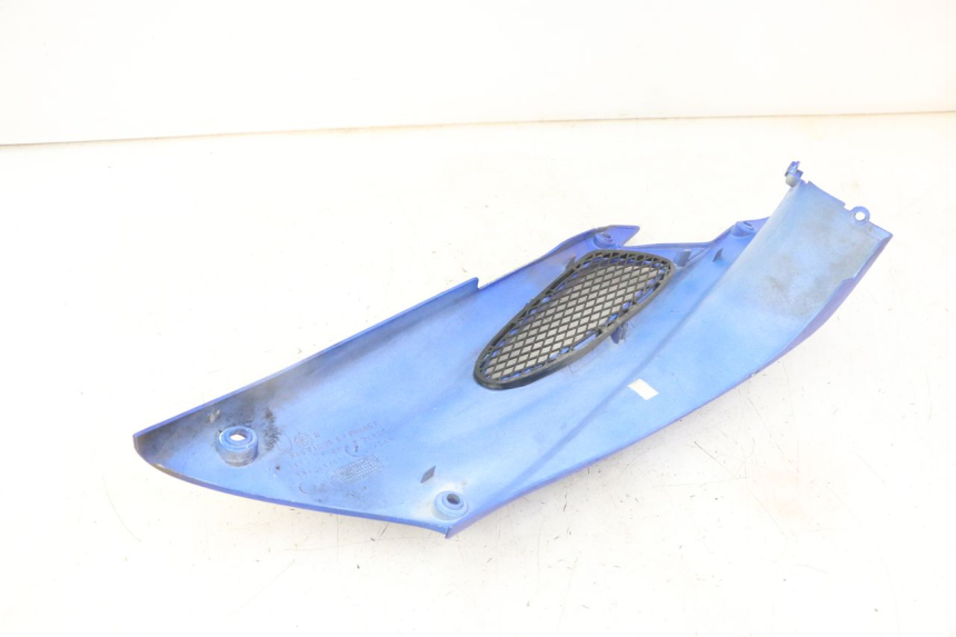 photo de COPERCHIO SOTTO SELLA DESTRO PEUGEOT SPEEDFIGHT 2 LC 50 (2000 - 2009) - Altra angolazione