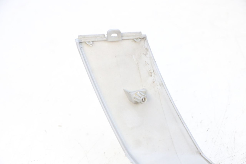 photo de CARENA SOTTO SELLA DESTRA PEUGEOT SPEEDFIGHT 4 4T EFI 50 (2021 - 2025) - Vista d'insieme del prodotto