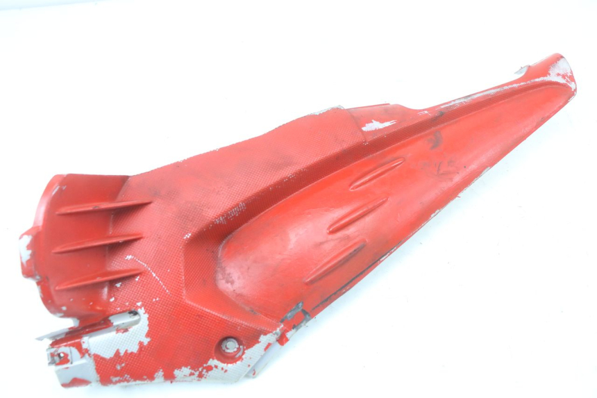 photo de CARENA SOTTO SELLA DESTRA APRILIA SR CARB LC 2T 50 (2004 - 2012) - Dettaglio del componente