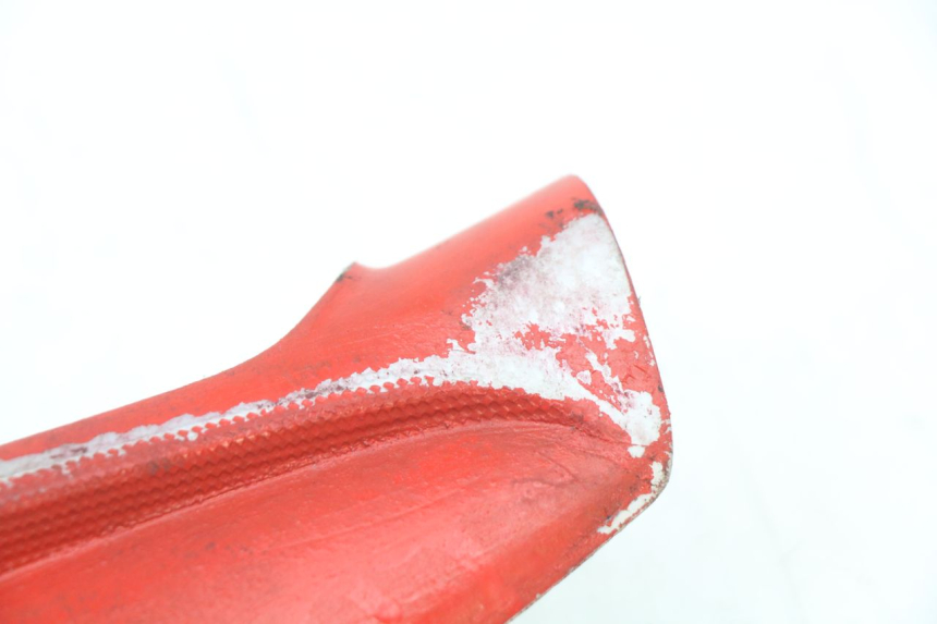 photo de CARENA SOTTO SELLA DESTRA APRILIA SR CARB LC 2T 50 (2004 - 2012) - Marcature e riferimenti originali