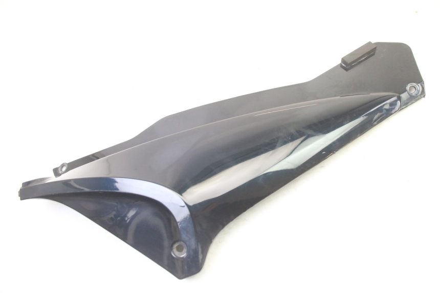 photo de CARENA SOTTO SELLA DESTRA HONDA ST PAN EUROPEAN 1300 (2002 - 2013) - Vista principale