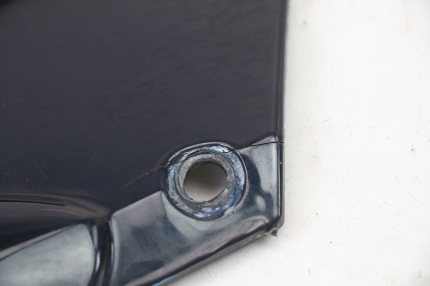 photo de CARENA SOTTO SELLA DESTRA HONDA ST PAN EUROPEAN 1300 (2002 - 2013) - Dettaglio del componente