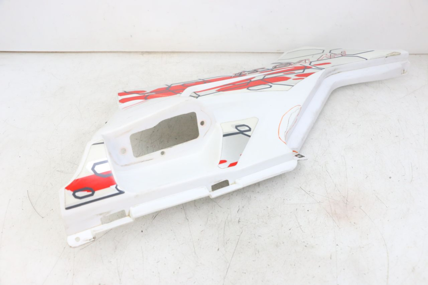 photo de COPERCHIO SOTTO SELLA DESTRO HYTRACK ST 170 (2020 - 2024) - Stato della superficie e materiale