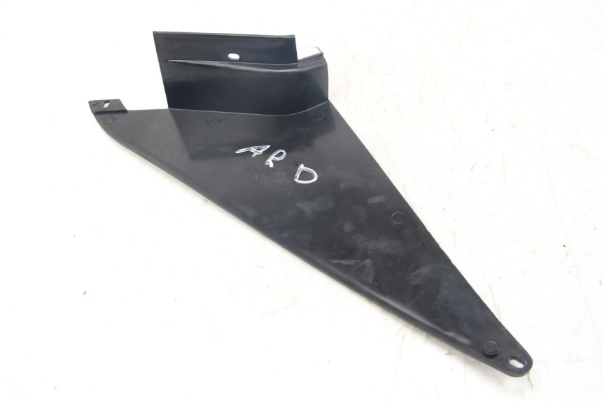 photo de COPERCHIO SOTTO SELLA DESTRO JAWA STELLA BABETTA 134 50 - Zoom sullo stato d'uso