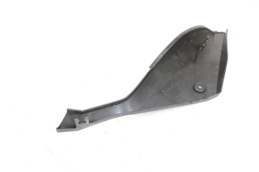 photo de CARENA SOTTO SELLA DESTRA YAMAHA TZR 50 (2008 - 2016) - Altra angolazione