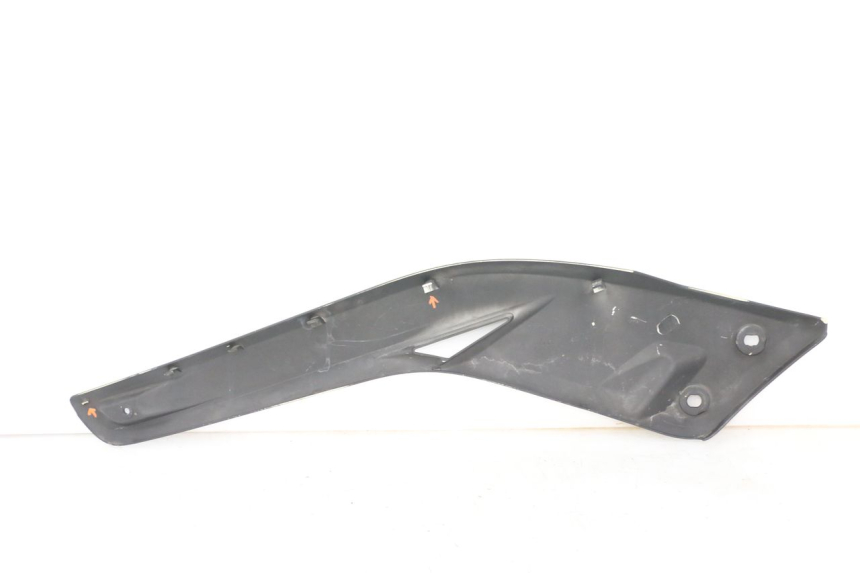photo de CARENA SOTTO SELLA DESTRA YAMAHA X-MAX XMAX ABS 250 (2010 - 2012) - Ricambio usato controllato