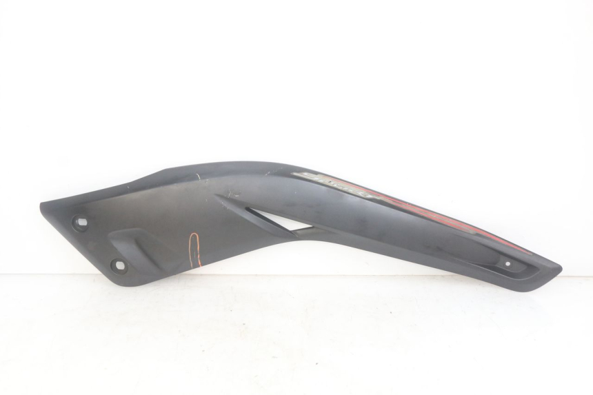 photo de COPERCHIO SOTTO SELLA DESTRO YAMAHA X-MAX XMAX 125 (2010 - 2013) - Vista principale