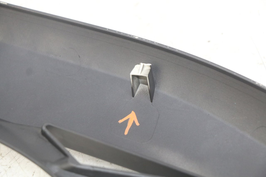 photo de COPERCHIO SOTTO SELLA DESTRO YAMAHA X-MAX XMAX 125 (2010 - 2013) - Vista d'insieme del prodotto