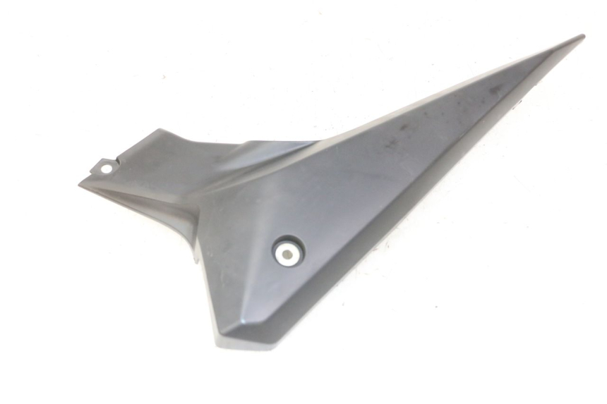 photo de COPERCHIO SOTTO SELLA DESTRO YAMAHA XJ6 ABS 600 (2008 - 2016) - Vista d'insieme del prodotto