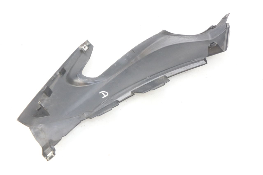 photo de COPERCHIO SOTTO SELLA DESTRO YAMAHA XP T-MAX TMAX ABS 530 (2012 - 2015) - Zoom sullo stato d'uso