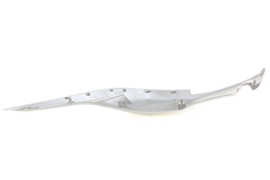 photo de COPERCHIO SOTTO SELLA DESTRO YAMAHA XP T-MAX TMAX ABS 500 (2004 - 2007) - Ricambio usato controllato