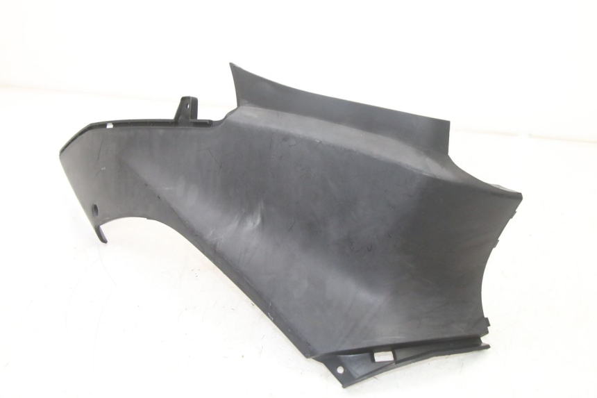 photo de CARENA SOTTO SELLA DESTRA YAMAHA NEOS NEO'S 4T 50 (2008 - 2016) - Dettaglio del componente