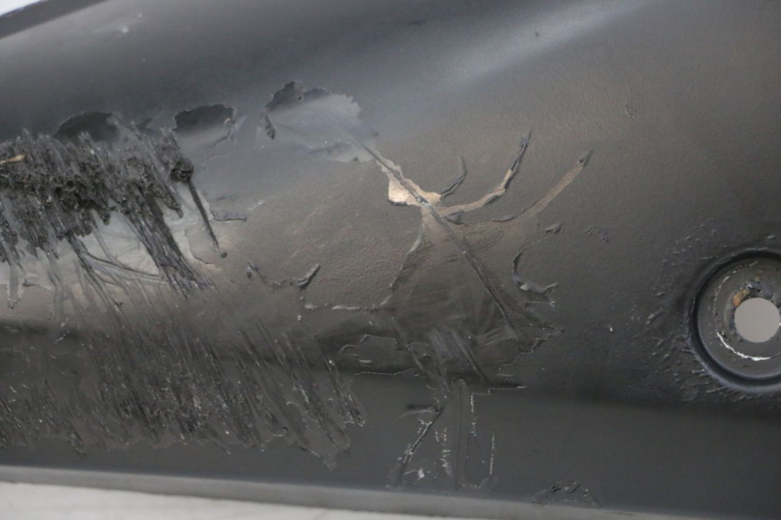 photo de CARENA SOTTO SELLA DESTRA YAMAHA TZR 50 (2008 - 2016) - Altra vista dell'articolo