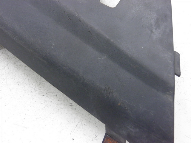 photo de COPERCHIO SOTTO SELLA DESTRO YAMAHA XMAX X-MAX 125 (2006 - 2009) - Altra angolazione