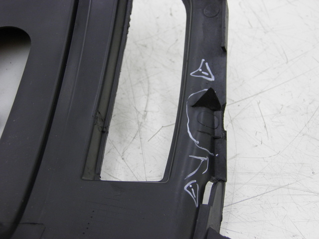 photo de COPERCHIO SOTTO SELLA DESTRO YAMASAKI YM50QT-N3 RETRO 50 (2012 - 2014) - Altra vista dell'articolo