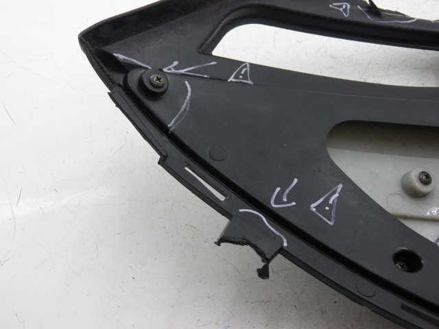 photo de COPERCHIO SOTTO SELLA DESTRO YAMASAKI YM50QT-N3 RETRO 50 (2012 - 2014) - Altra angolazione