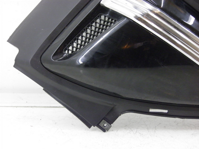 photo de COPERCHIO SOTTO SELLA DESTRO YAMASAKI YM50QT-N3 RETRO 50 (2012 - 2014) - Marcature e riferimenti originali