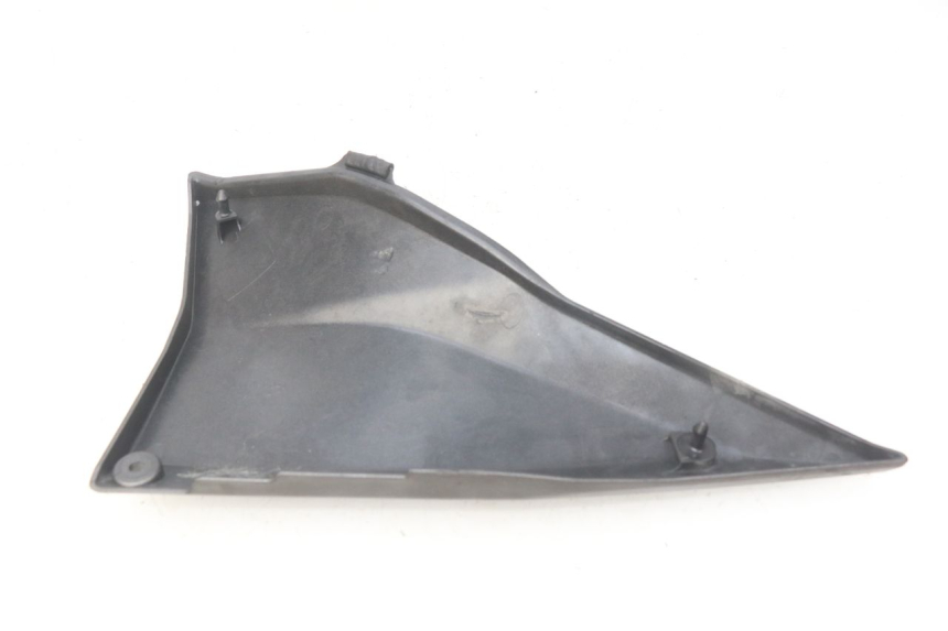 photo de CACHE SOTTO SELLA DESTRO KAWASAKI Z S 750 (2003 - 2006) - Dettaglio del componente