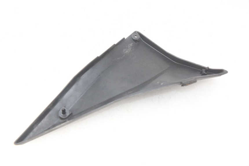 photo de CACHE SOTTO SELLA DESTRO KAWASAKI Z S 750 (2003 - 2006) - Zoom sullo stato d'uso