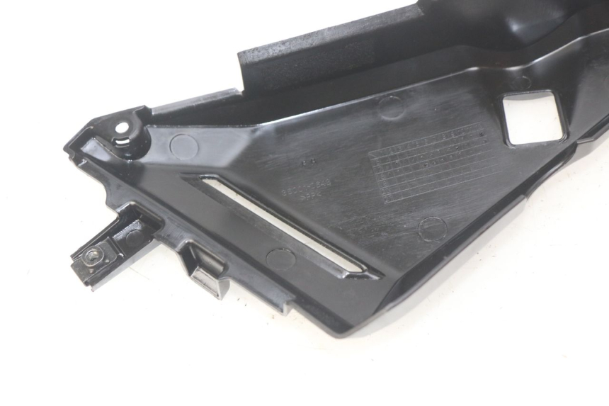 photo de COPERCHIO SOTTO SELLA DESTRO KAWASAKI Z 650 (2016 - 2019) - Altra angolazione