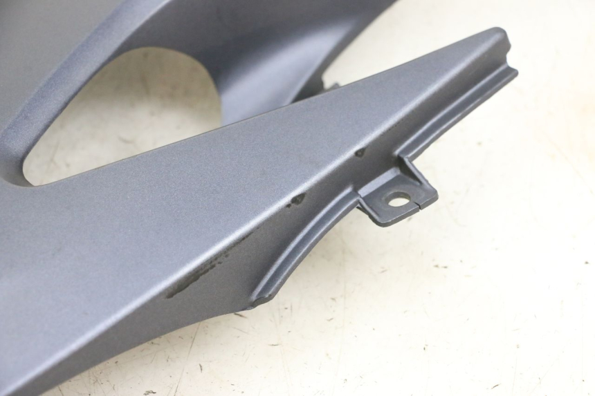 photo de CARENA SOTTO SELLA DESTRA KAWASAKI ZR 7 750 (1999 - 2004) - Vista d'insieme del prodotto