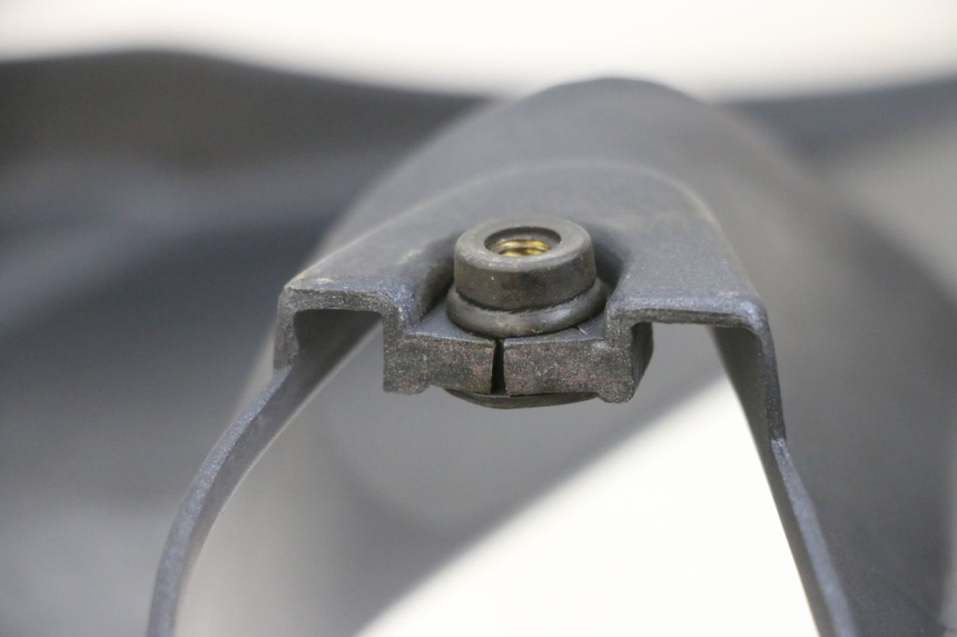 photo de CARENA SOTTO SELLA DESTRA KAWASAKI ZR 7 750 (1999 - 2004) - Marcature e riferimenti originali