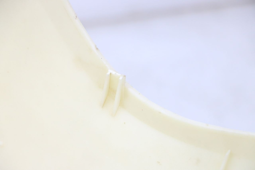 photo de CARENA SOTTO SELLA EUROCKA RETRO 50 (2007 - 2014) - Dettagli dei punti di fissaggio