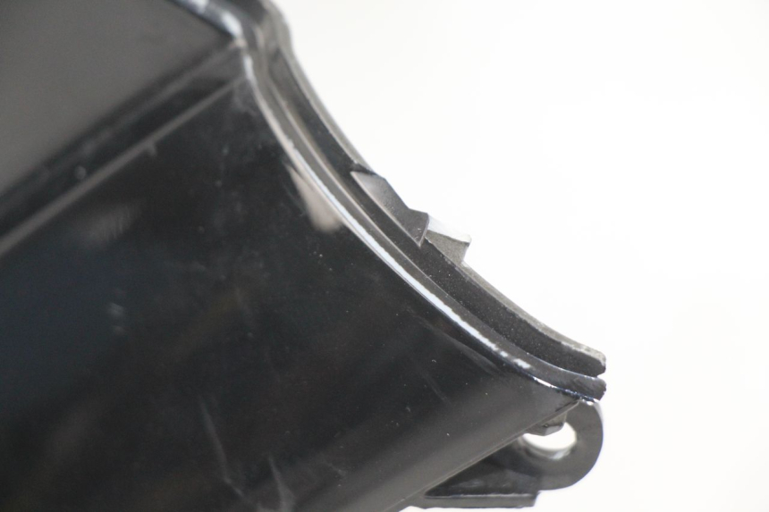 photo de COPERCHIO SOTTO SELLA SYM FIDDLE 3 III 125 (2014 - 2020) - Dettaglio del componente