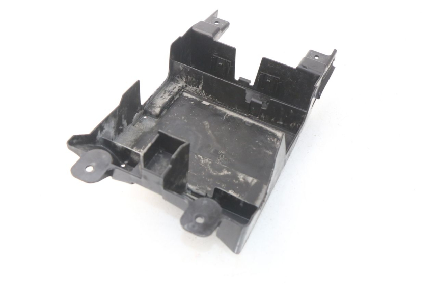 photo de COPERCHIO SOTTO SELLA YAMAHA FJR ABS 1300 (2006 - 2012) - Altra angolazione