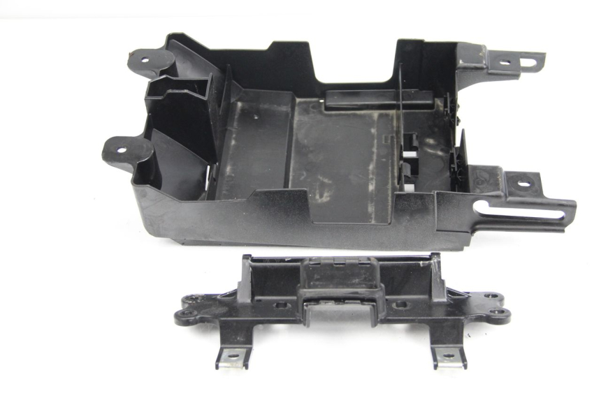 photo de COPERCHIO SOTTO SELLA YAMAHA FJR ABS 1300 (2006 - 2012) - Vista principale