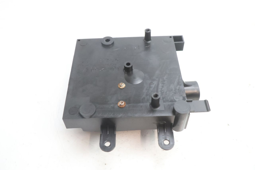 photo de CARENA SOTTO SELLA YAMAHA FJR 1300 (2001 - 2005) - Altra angolazione