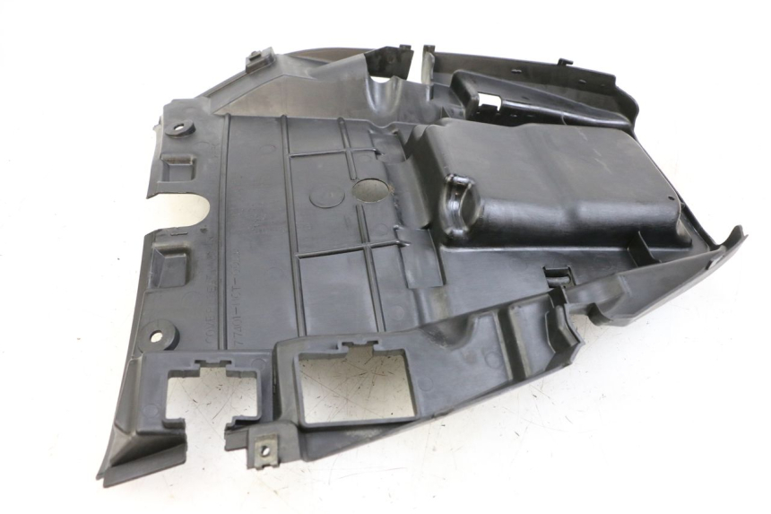 photo de CARENA SOTTO SELLA HONDA FJS SILVER WING SILVERWING 400 (2005 - 2008) - Dettaglio del componente