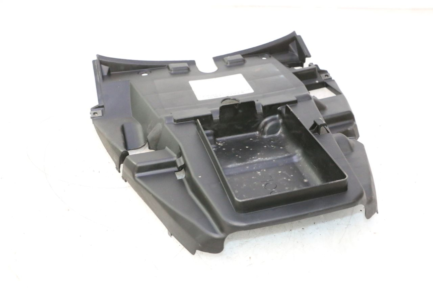 photo de CARENA SOTTO SELLA HONDA FJS SILVER WING SILVERWING 400 (2005 - 2008) - Altra angolazione