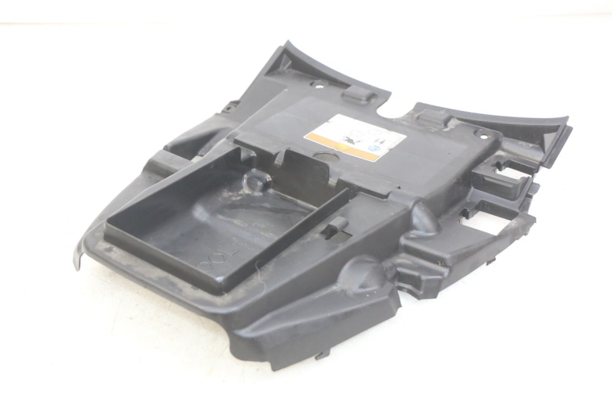 photo de COPERCHIO SOTTO SELLA HONDA FJS SILVERWING SILVER WING 400 (2009 - 2016) - Altra angolazione