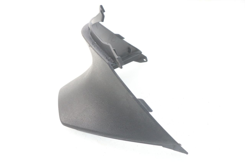 photo de COPERCHIO SOTTO SELLA PIAGGIO FLY IE 125 (2012 - 2017) - Altra angolazione