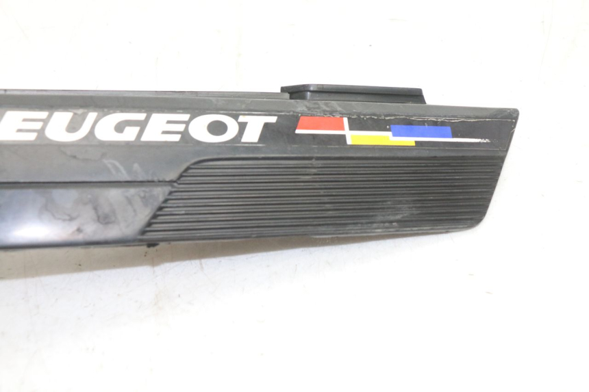 photo de CARENA SOTTO SELLA SINISTRA PEUGEOT 103 SPX CLIP 50 (1989 - 1992) - Zoom sullo stato d'uso