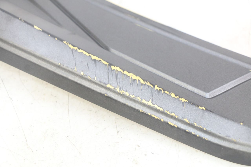 photo de CACHE SOTTO SELLA SINISTRO NECO ALEXONE 125 (2017 - 2024) - Zoom sullo stato d'uso