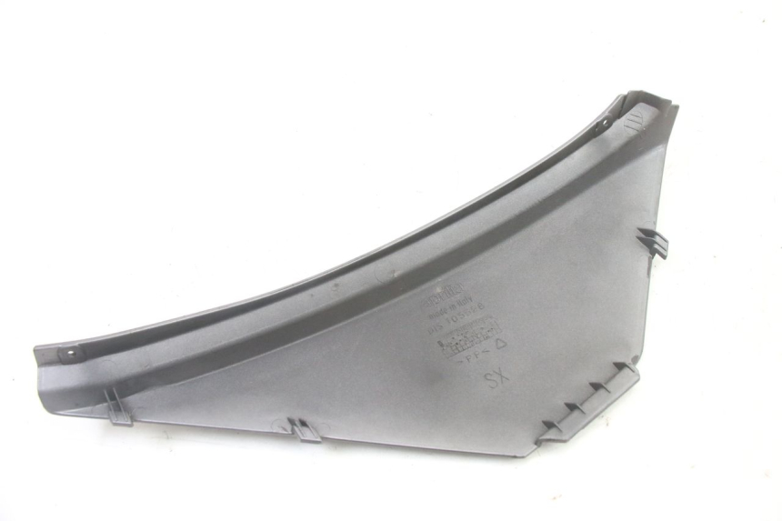 photo de COPERCHIO SOTTO SELLA SINISTRO APRILIA ATLANTIC 125 (2003 - 2009) - Zoom sullo stato d'uso