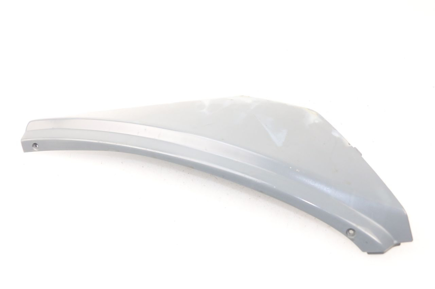 photo de COPERCHIO SOTTO SELLA SINISTRO APRILIA ATLANTIC 125 (2003 - 2009) - Altra angolazione