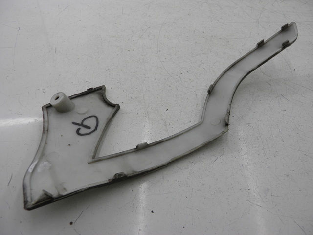 photo de COPERCHIO SOTTO SELLA SINISTRO BENZHOU YY50QT31 VINTAGE 50 (2009 - 2012) - Dettaglio del componente