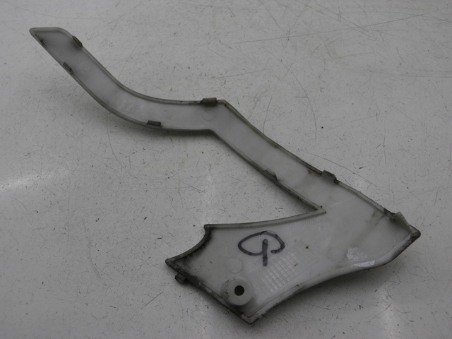 photo de COPERCHIO SOTTO SELLA SINISTRO BENZHOU YY50QT31 VINTAGE 50 (2009 - 2012) - Zoom sullo stato d'uso