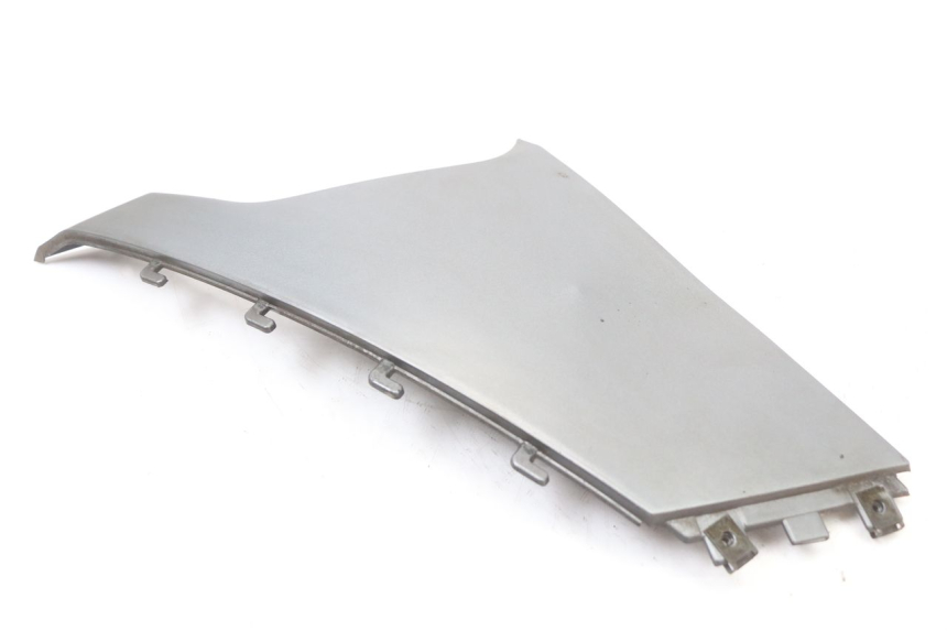 photo de COPERCHIO SOTTO SELLA SINISTRO BMW C1 125 (2000 - 2003) - Zoom sullo stato d'uso