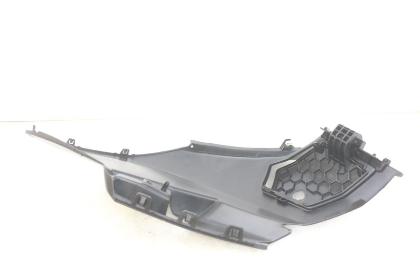 photo de COPERCHIO SOTTO SELLA SINISTRO PEUGEOT CITYSTAR AIR 125 (2014 - 2017) - Zoom sullo stato d'uso